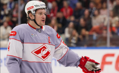 "Спартак" победил "Динамо" во втором московском дерби сезона КХЛ